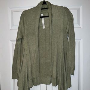 Lululemon green sweater